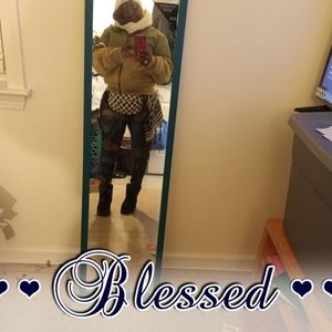 Meet your Posher, Roberta